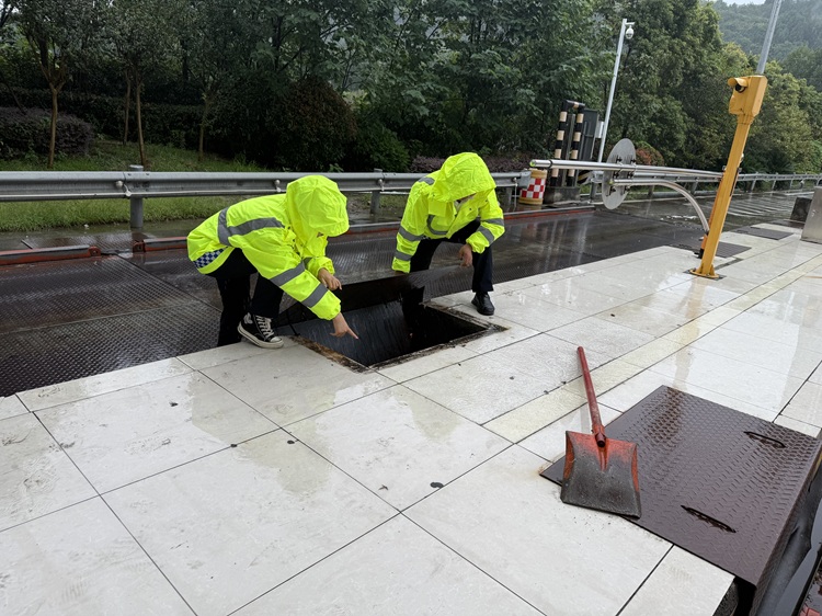 9.11+̨+̨շվչмرͨѲ커ȫ (2).JPG